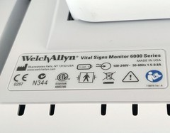 Welch Allyn Connex Vital Sign Monitor 6000 WIFI EMR Conn 65NTXX with Accessories