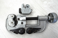 General Tubing Cutter 1/4″-1-1/2″ & Ridgid Close Quarters Cutter 1/8″-5/8″