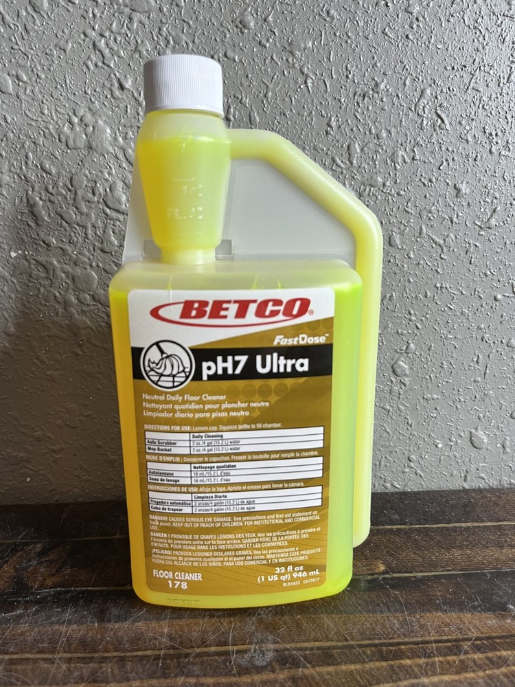 Betco pH7 Ultra Neutral Floor Cleaner 178 Concentrated 32 fl oz FastDose