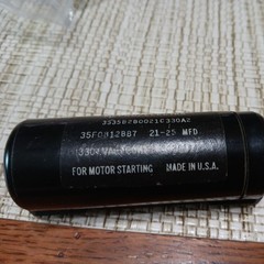 MEPCO/ELECTRA 3535B2B0021C330A2 Motor Starter Capacitor 330 VAC 21-25 MFD,