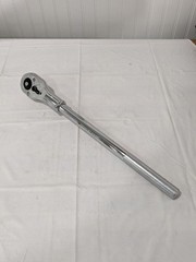 PARAMOUNT Standard Ratchet: 3/4″ Drive, Pear Head 20″ OAL PAR-34RHT-A