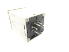 OMRON H3CR-G8EL 0.5S-120S 100/120V NSNP