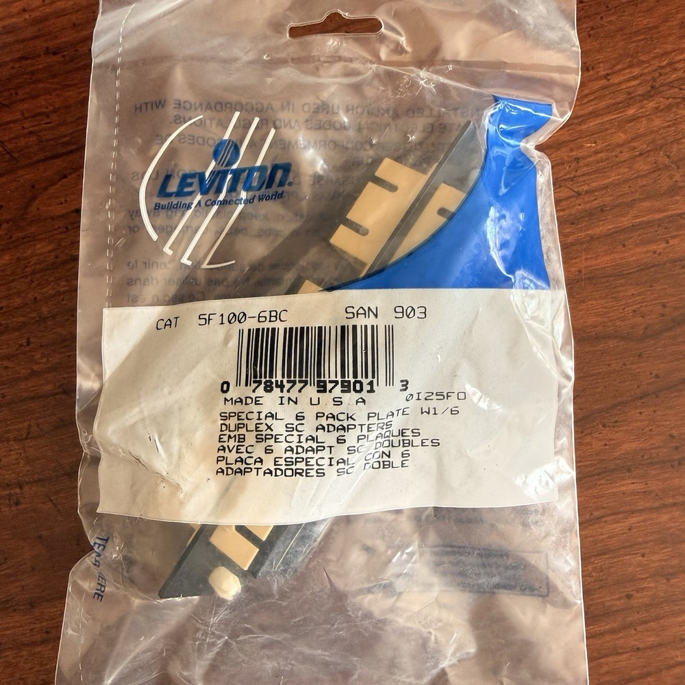 *new* Leviton 5F100-6BC 6 pack plate W1/6 Duplex SC Adapters