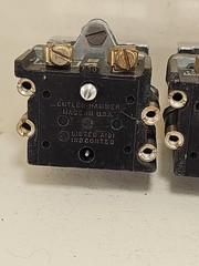 New Lot Of 2 Cutler Hammer Compact E30GG Pushbutton Operator W/ Indicator Light