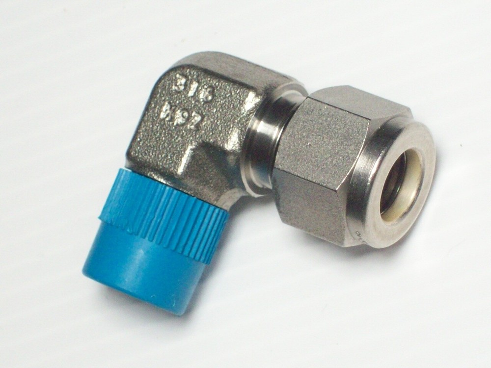 1- Swagelok Stainless Steel Elbow Fitting, 3/8″ Tube x 1/4″ Male NPT, SS-600-2-4