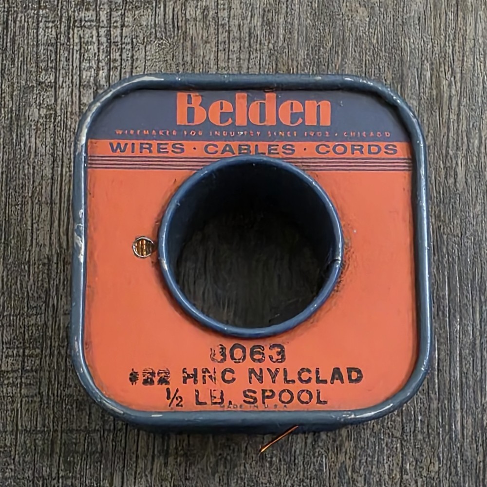 Vintage Belden 8063 #22 HNC Nylclad Magnetic Wire 0.5 lb Spool @ 6.2 oz