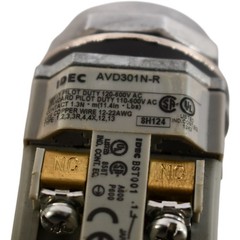 Idec AVD301N-R Actuator Only 30mm Panel Mount E-Stop Push-Lock Turn-Reset Title
