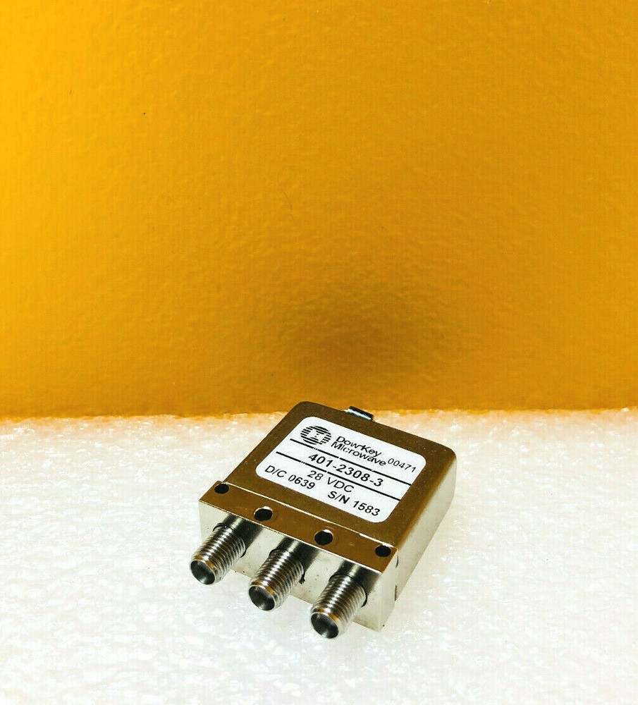 Dow-Key 401-2308-3 DC to 18 GHz 50 Ohm SMA (F) SPDT Coaxial Switch. Tested!