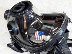 NBC Gas Mask Military-Grade SGE 400/3 Comes with TWO 40mm NATO CBRN Filters, NIB