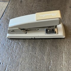 Vintage Working Swingline 711 Stapler Long Island City New York USA Beige 11101