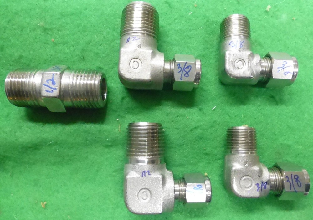 LOT 5 (five) Pcs. SWAGELOK 316 SS 90 ELBOW ½ NPT, 3/8 NPT 3/8 TUBE hr SEE TEXT