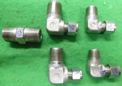 LOT 5 (five) Pcs. SWAGELOK 316 SS 90 ELBOW ½ NPT, 3/8 NPT 3/8 TUBE hr SEE TEXT