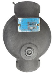 Armstrong International Steam Separator DS-1-100, 1″ NPT, 300 PSI, Ductile Iron