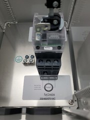 Schneider Ensto PolyBox W5003 On & Off Control Panel Enclosure Type 3R 9-14 Amps
