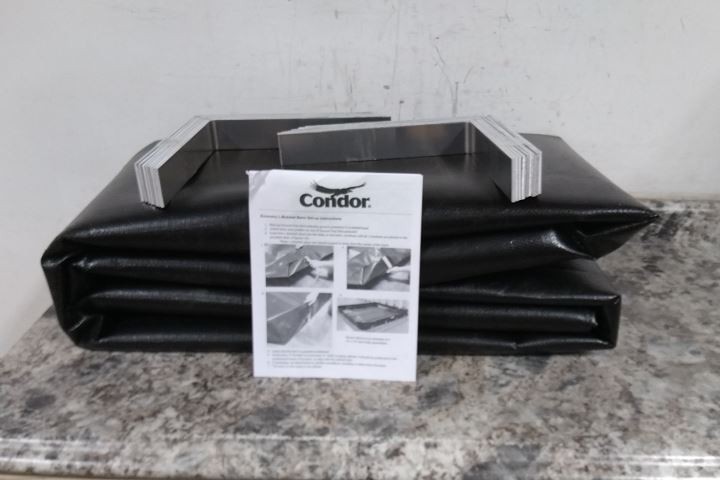 Condor BD-1010-AL-L-C 10 Ft Width x 10 Ft Length Black Spill Containment Berm