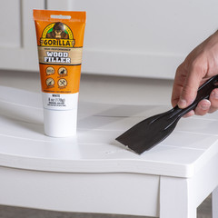 Gorilla High Performance Wood Filler: 6 oz. tube (Golden Oak)
