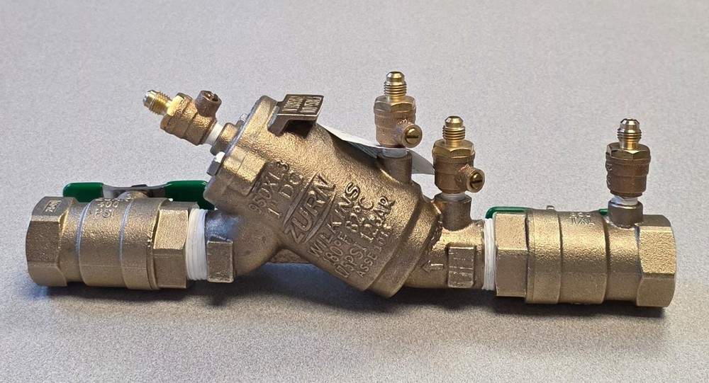 Zurn Wilkins 950XL3 1″ Double Check Valve Backflow Preventer (22282-1 X3)
