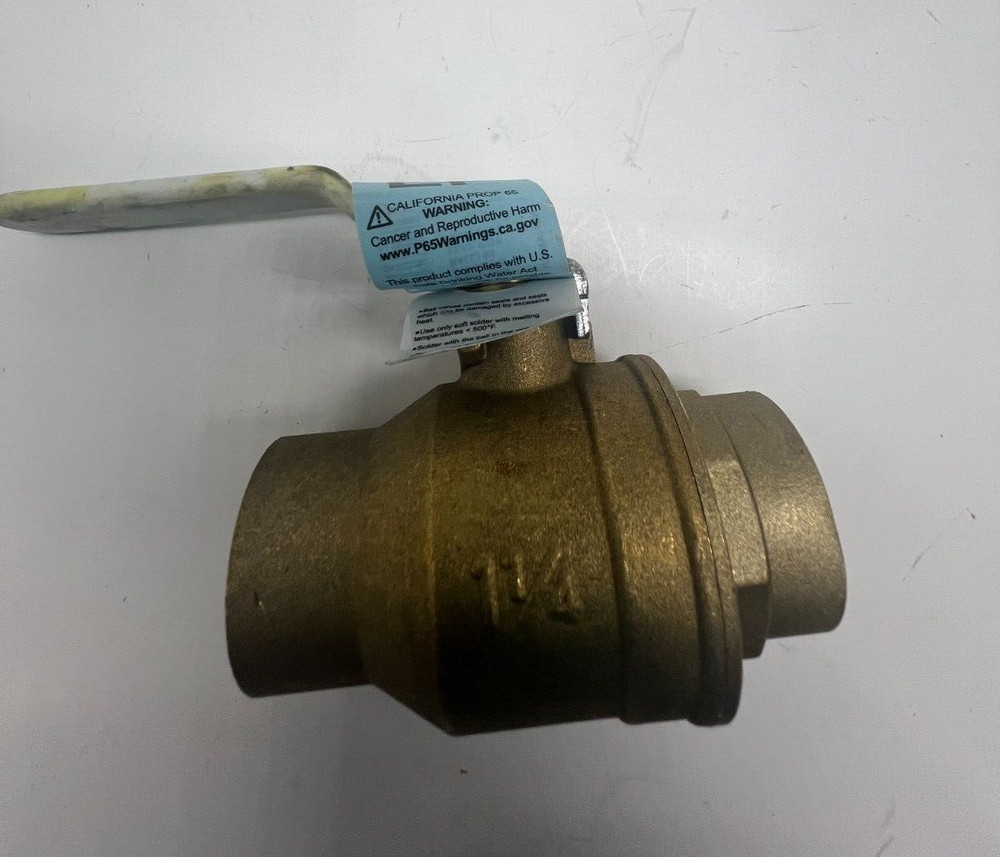 Apollo 1-1/4″ FNPT 600CWP Brass Lead Free Full Port Ball Valve 94ALF-206-01A