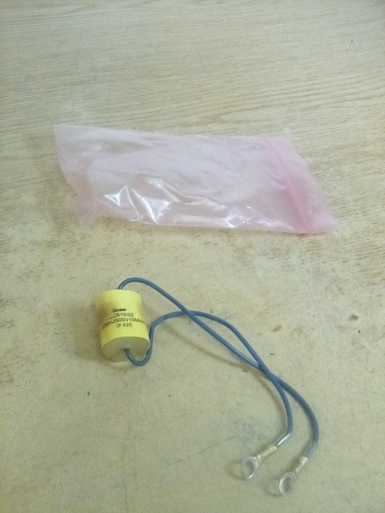 ICW SC819/02 Capacitor 33nJ500V10Mohm Of 42E