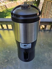 bunn thermofresh server, gen 3, detachable base, top handle, easy portability