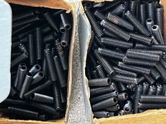 NOS Unbrako 10-32 x 3/4” Knurled Cup Socket Set Screw NEW