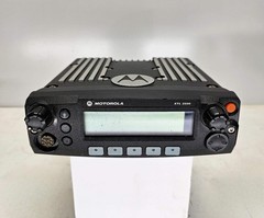 Motorola XTL2500 P25 Digital 700/800 Mhz Dash Mount 800ch (35W)