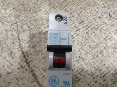 GE General Electric V07110 C-10 10 Amps 277/480 V 1 Pole Circuit Breaker