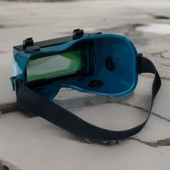 Auto Darkening Welding Goggles Flip Lens Anti-Glare Welder Protective Glasses