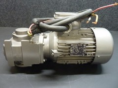 NORD GEAR BOX SK02040AFBH-90SP/4CUS TW 10.20:1 REDUCER w/ SK90SP/4 Motor (31386)