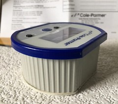 Cole Parmer 68935-18 Battery-Powered Digital Gauge 0-100.0 PSIG 1/2” MADE IN USA