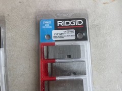 RIDGID 47790 1″-2″ NPT Stainless Steel High Speed UNV Pipe Dies Right Handed New