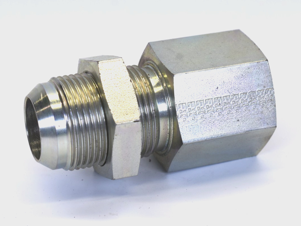 Eaton Aeroquip 2239-16-16S Flare Adapter -16 Female NPTF x -16 Male Steel