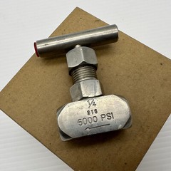 1/4″ FNPT 316ss Needle Valve Unknown Brand 6000 PSI Pre Owned
