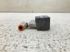 Keyence AP-C30KP Digital Pressure Sensor 12-24 VDC APC30KP (TSC)
