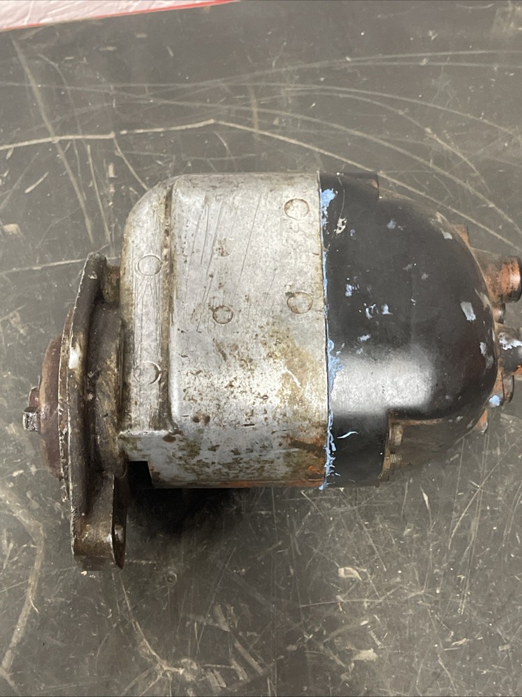 Case Magneto. 4 Cylinder Tractor Magneto. Turns Freely Parts Or Repair