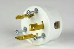 TEMCO NEMA L5-30P Male Plug 30A 125V Locking UL Listed for Generator RV Camper