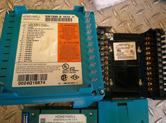 HONEYWELL RM7895-B-1013, S7800A1001, R7849A1015 & Q7800A1005 BURNER CONTROL