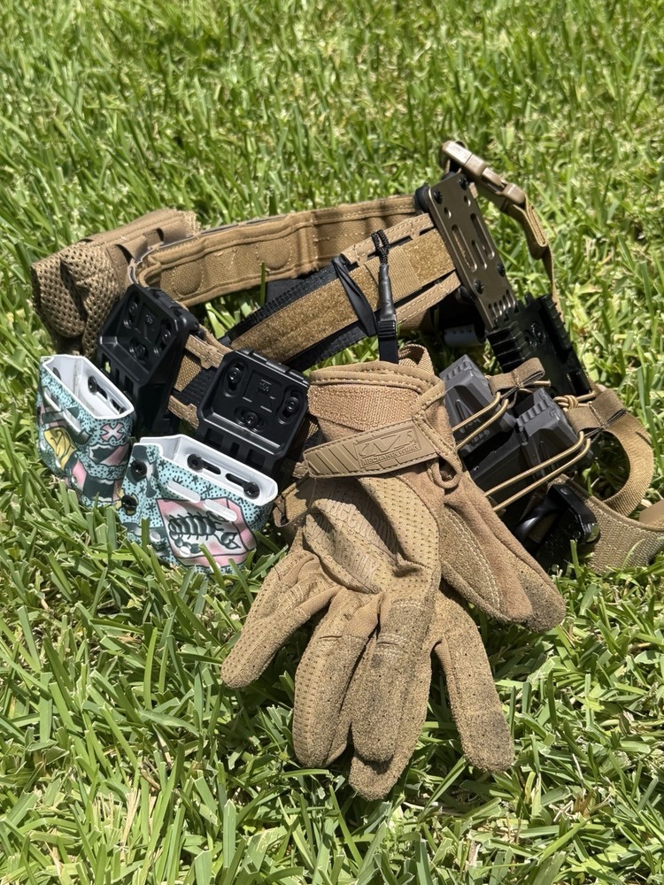 MOLLE Glove Holder Snap for Battle Belt Pant Loop Gear Quick Release Paracord
