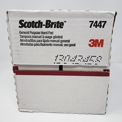 3M 7447 Scotch-Brite General Purpose Hand Pad 6″ x 9″ (20 Pads)