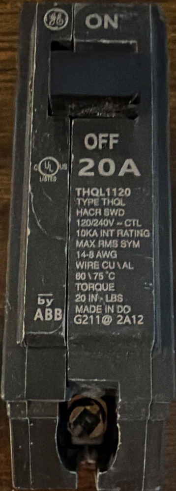 GE THQL1120 20A 1-Pole Circuit Breaker 101-150V AC Trip Indicator