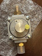 JH KSW INDUSTRIAL SPARE RN1204A PRESSURE REGULATOR PROPANE / GAS CONVERTER