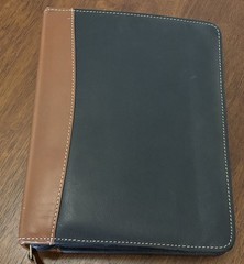 VTG Franklin Quest Full Grain Leather 7 Ring Zipper Black W/ Brown 8.25”x10.5”