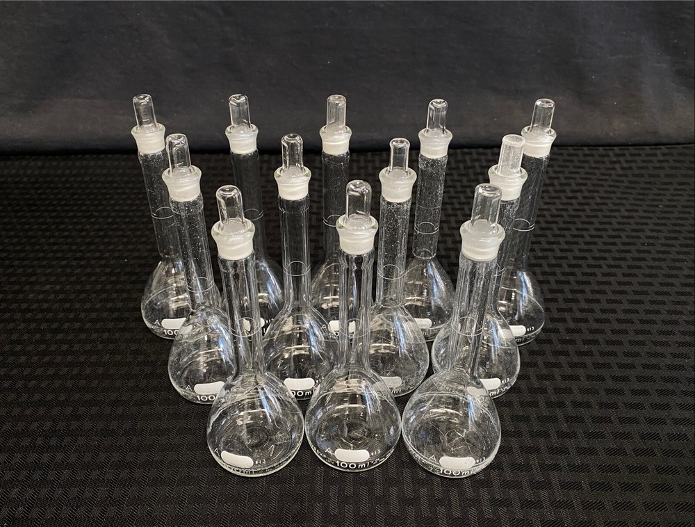 (12) PYREX Glass Class A 100mL TC Volumetric Flask w/ #13 Stopper 5640 5680