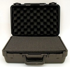 505 – PLATT LUGGAGE – BLOW MOLDED CASE – Exterior Dimensions (L x W x D): 15″ x