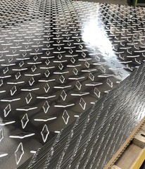 4′ x 8′ Aluminum Diamond Plate Sheet 0.04in Thick Polished – Trailer, RV Garages