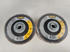 Dewalt DW 8280 HRT 4 1/2″ X 5/8-11″ Z 40 Grit Flap Disc 10 Pack New No Box