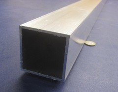 6061 T6 Aluminum Square Tube 2.50″ Square x 1/8″ Wall x 72″