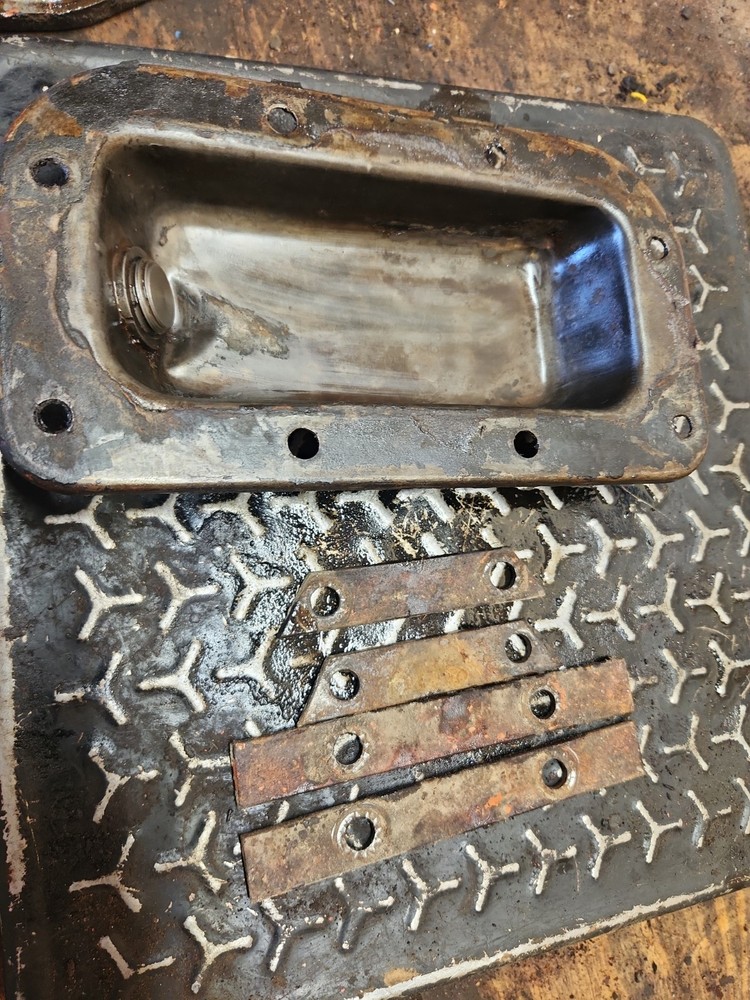 Allis Chalmers D17 Series 1 Gas Pto Gear Cover