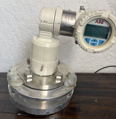 New! ABB LLT100-AIBH10L5 Laser Level Transmitter 4-20 mA HART HALAR Coated