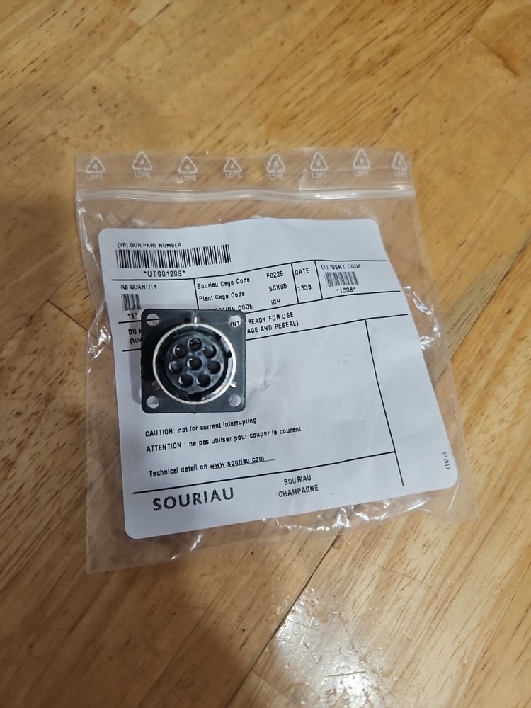 Souriau UTG0128S Panel Mount Female Square Flange 8 Position IP40 Free Shipping
